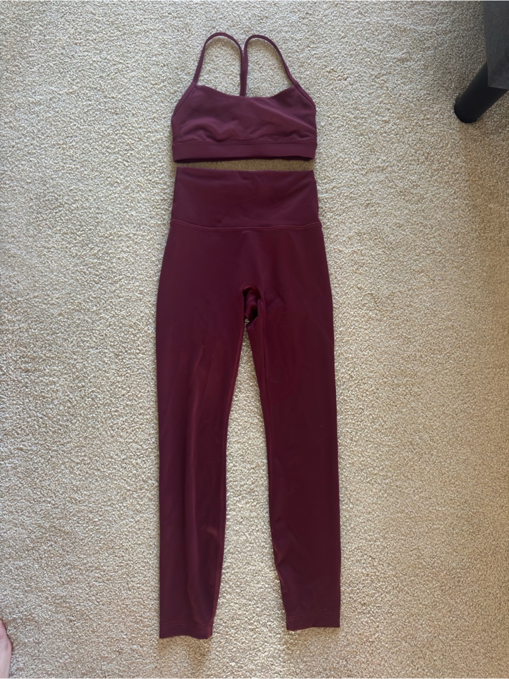 Lululemon Women’s Burgundy set